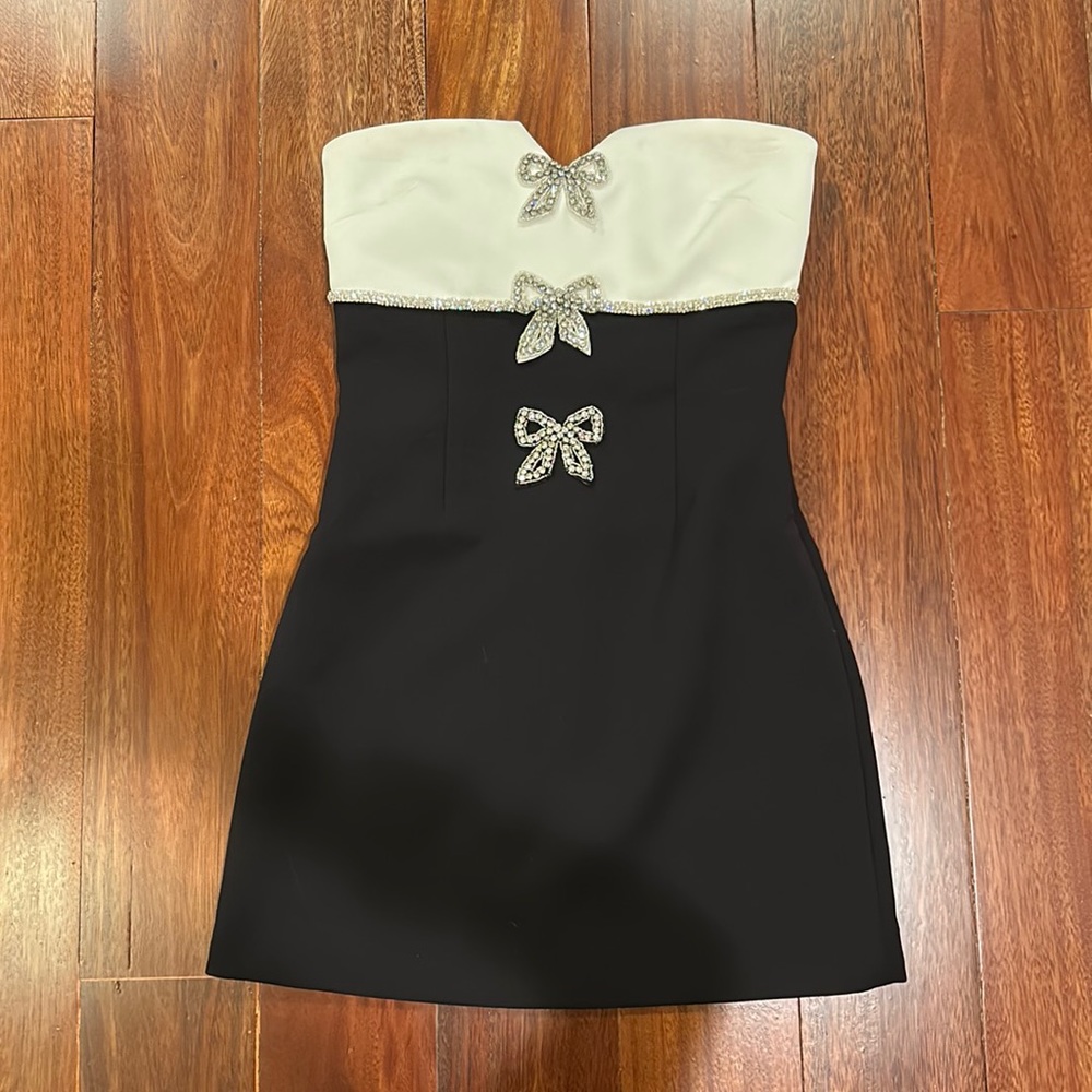 Self-Portrait twill mini dress 🖤🎀